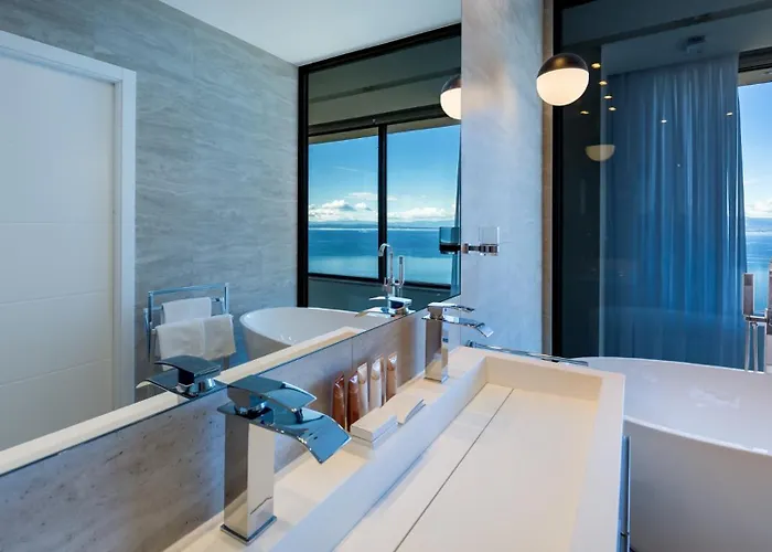 Sky Pool Медвежа